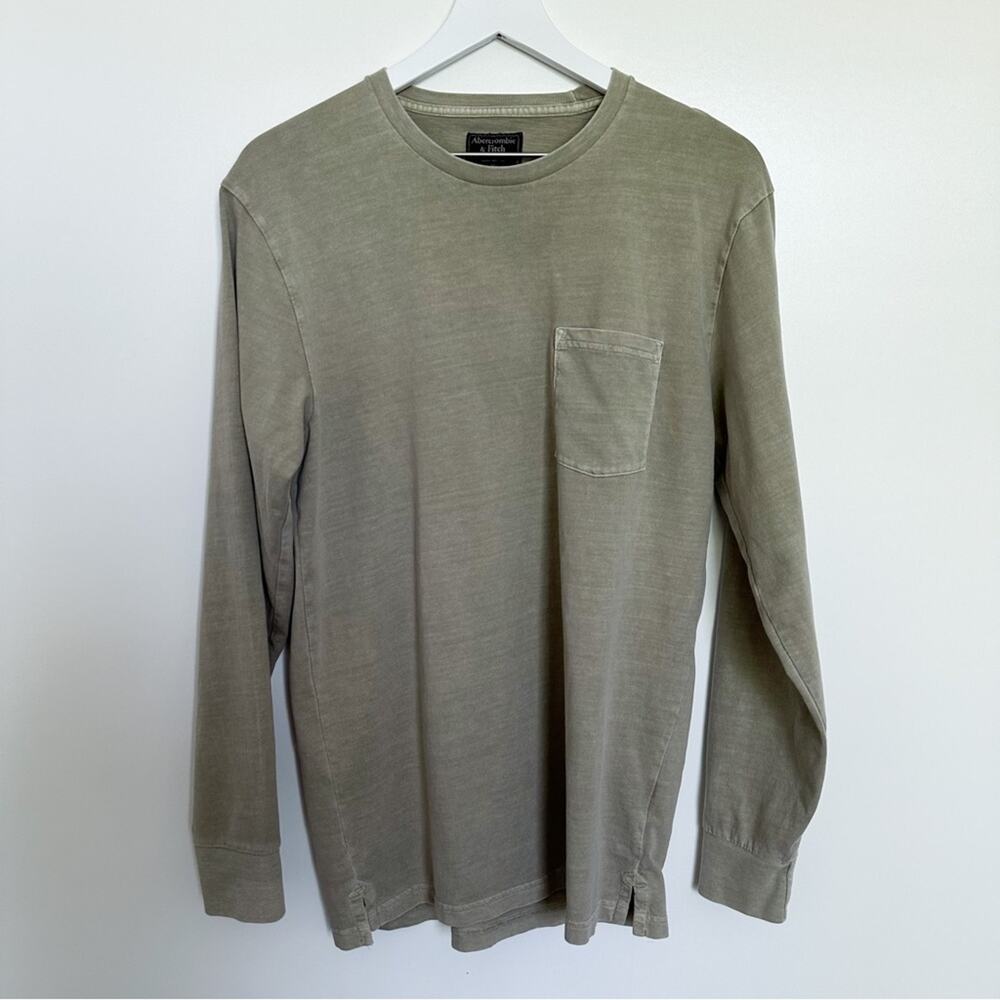 Abercrombie & Fitch Men’s Long Sleeve Pocket Tee